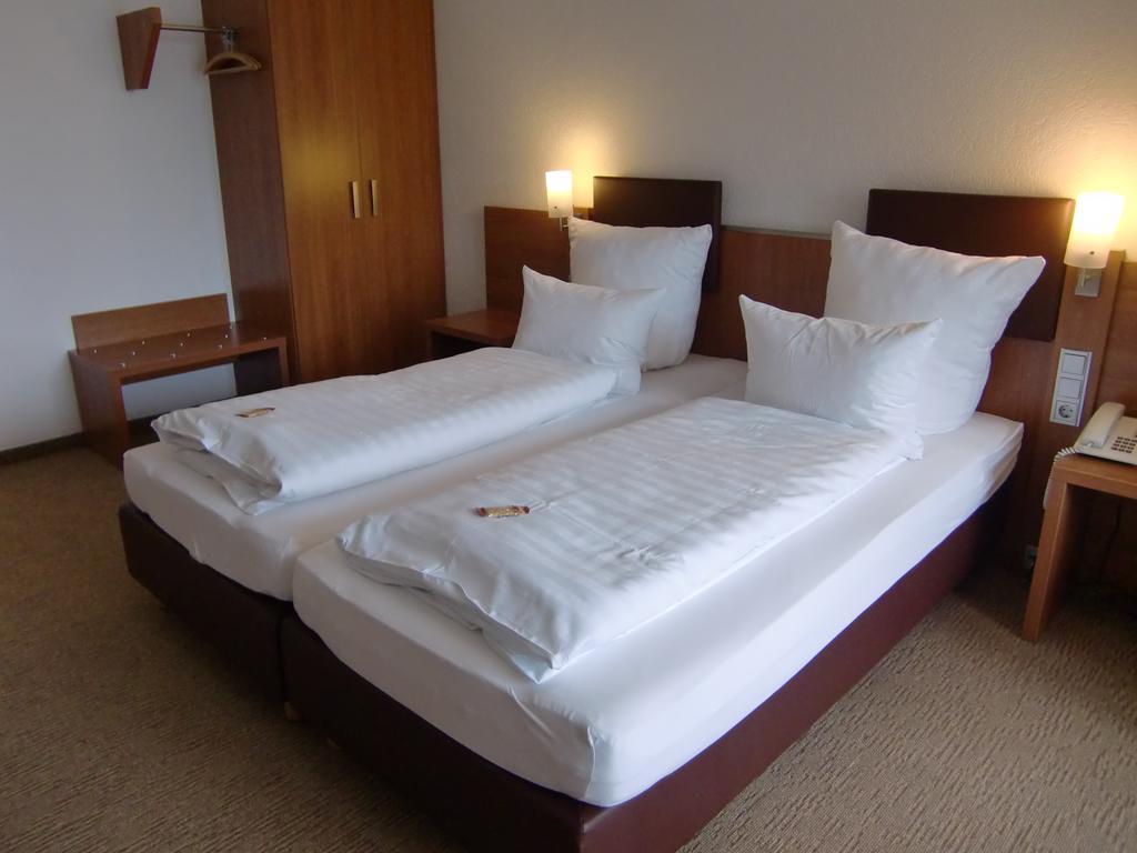 Hotel Darstein Altrip Værelse billede