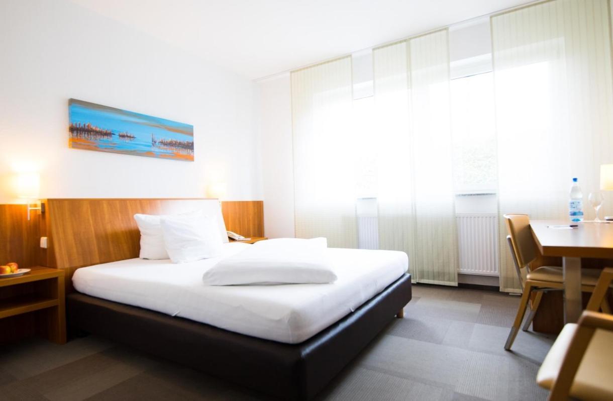 Hotel Darstein Altrip Eksteriør billede